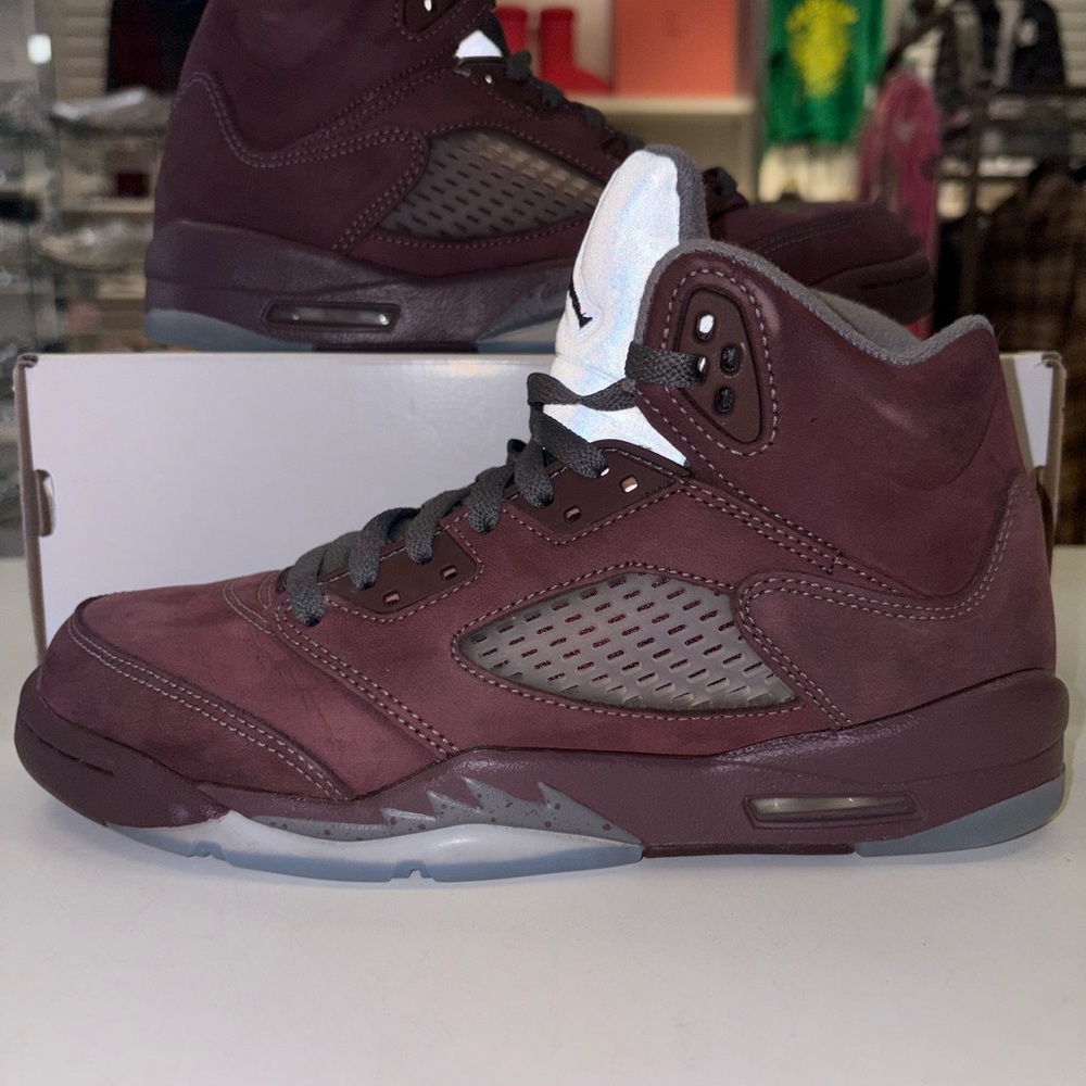 Air Jordan 5 retro SE GS ‘Burgundy’ 2023 - LIGHTLY WORN - NO BOX
